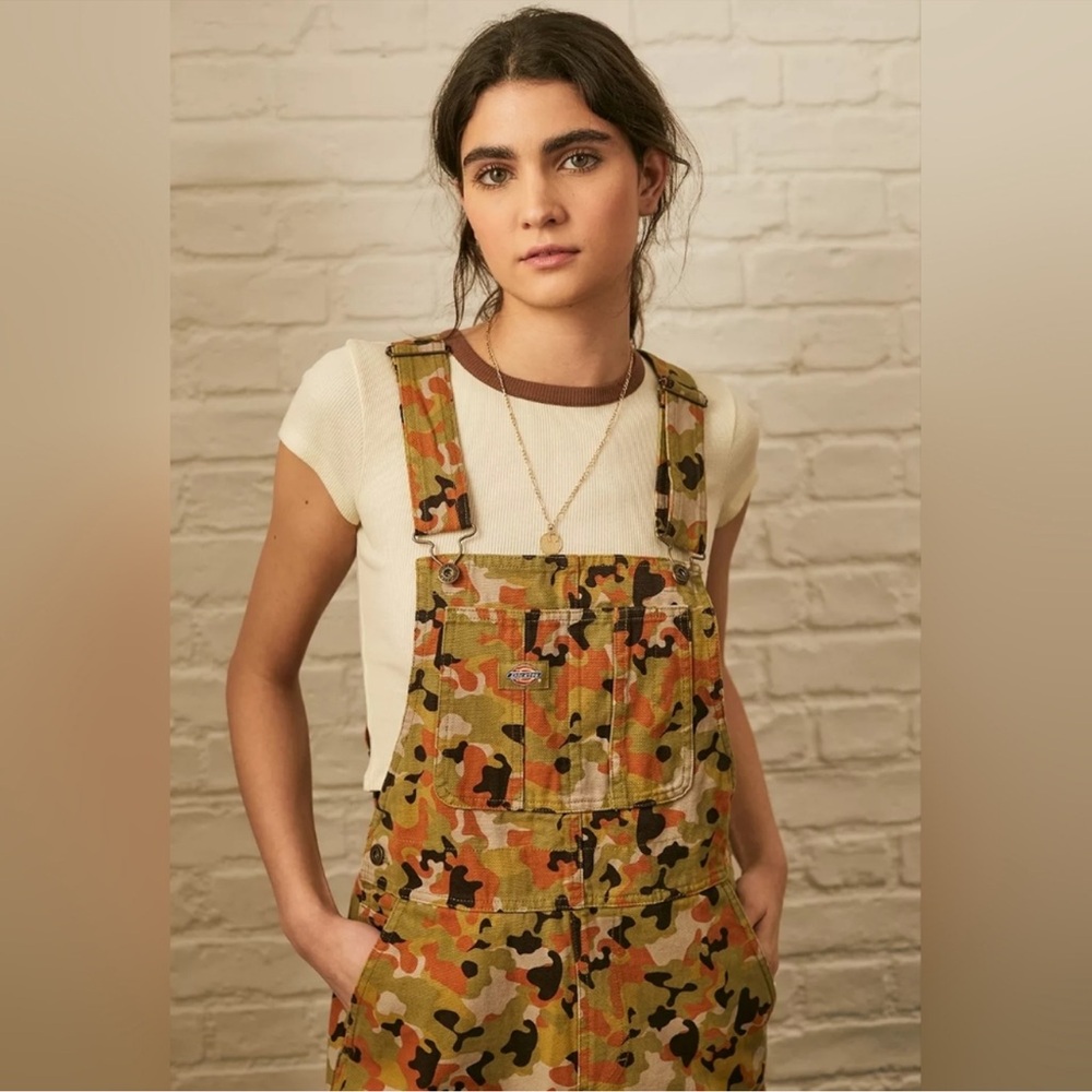 Dickies The Artondale Camo Print Duck Bib Overalls Green Orange Size Small NWT - Picture 9 of 13